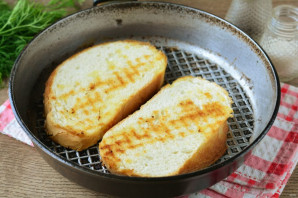 Бутерброды с крабовыми палочками и плавленым сыром