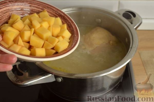 Куриный суп с картофельными ньокками