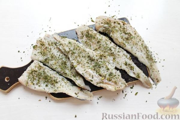 Жареная рыба в пивном кляре с картофелем фри (фиш-энд-чипс)
