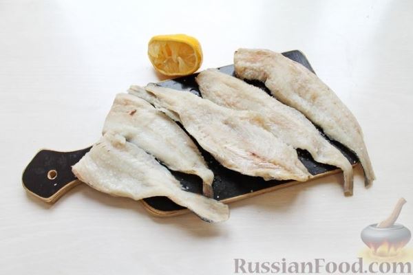 Жареная рыба в пивном кляре с картофелем фри (фиш-энд-чипс)