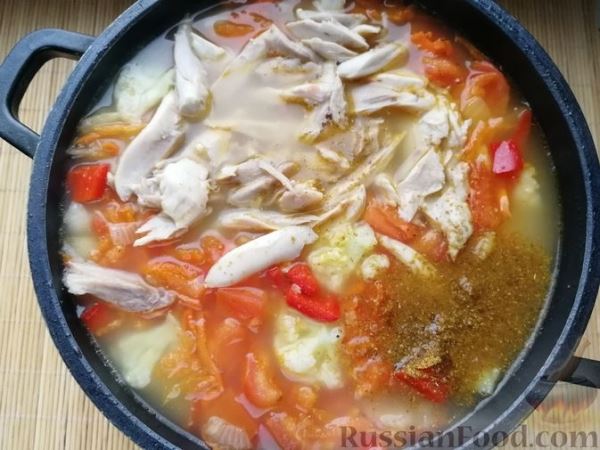 Фасолевый суп с пшеном и цветной капустой на курином бульоне